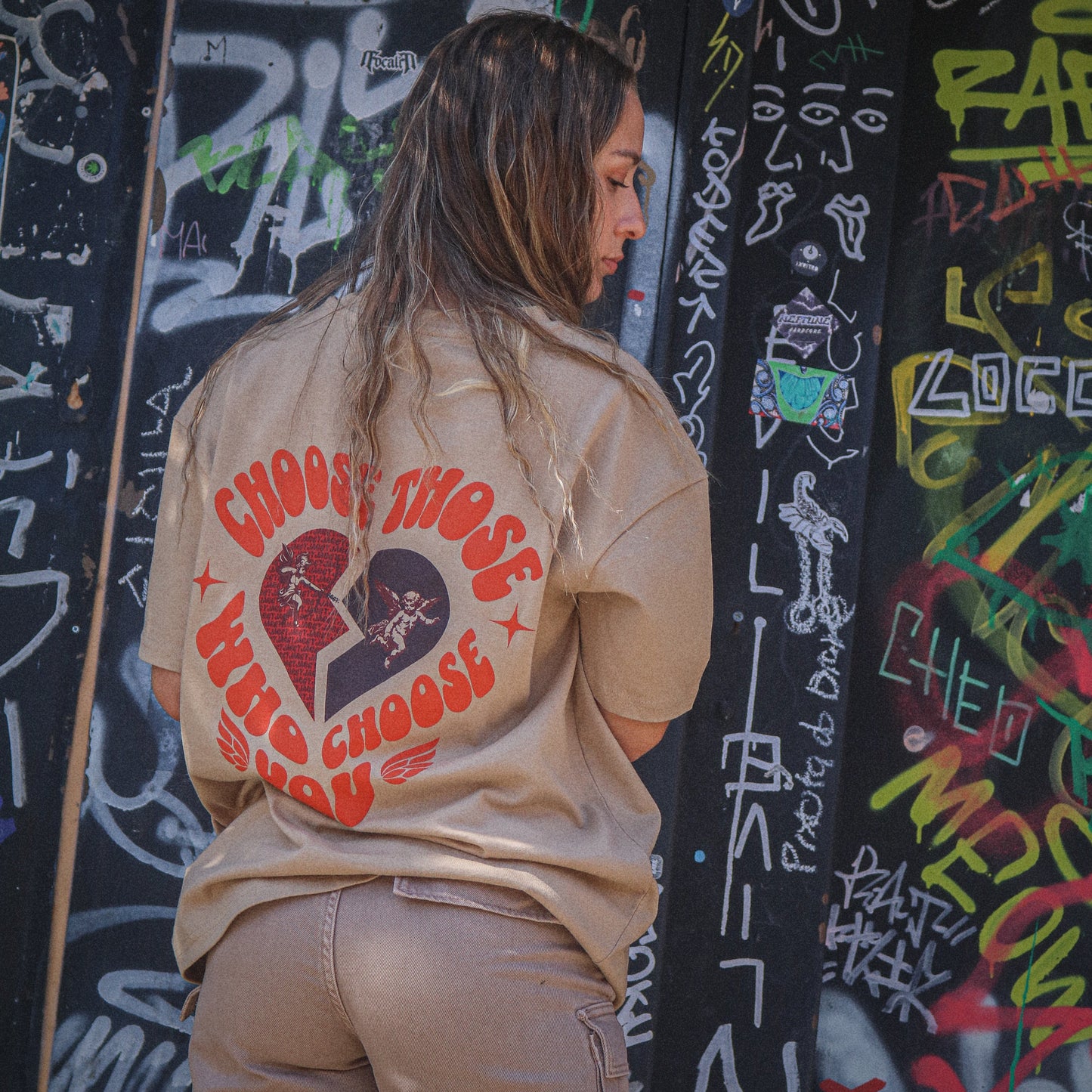 CHOOSE THOSE WHO CHOOSE YOU TEE BEIGE