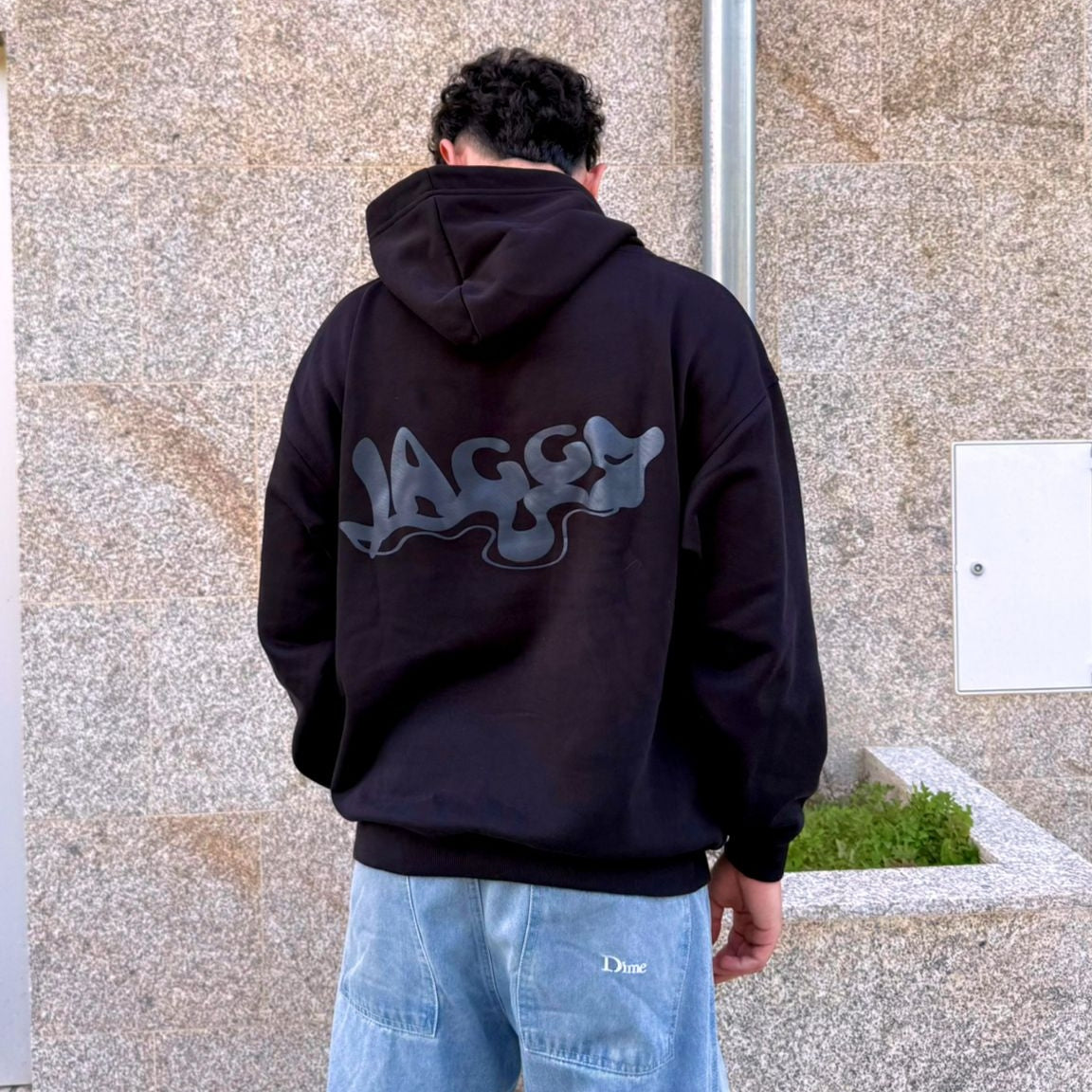JAGGY ESSENTIALS HOODIE BLACK